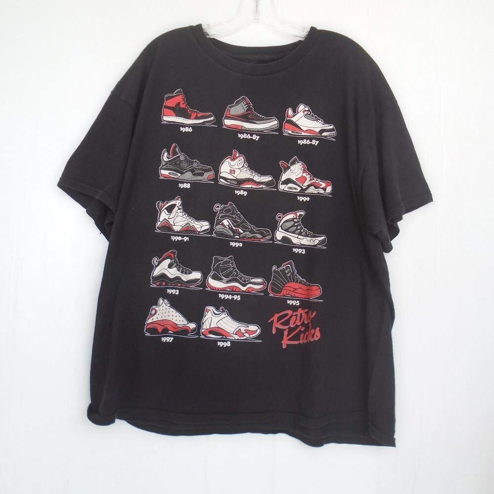 Aunthetic Classics Mens Jordan Sneakers Through the Years T- Shirt Size 2X Black